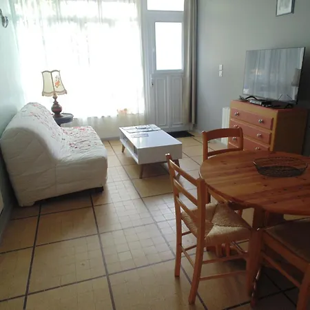 Appartement Entierement Renove Avec Wifi Tout A Pied Royan Exterior foto